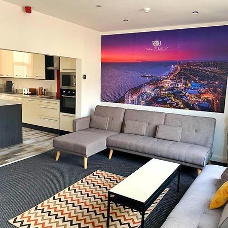 Blackpool Luxury Apartments ภายนอก รูปภาพ