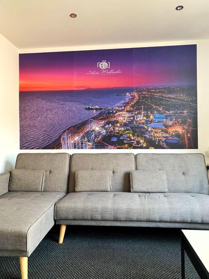 Blackpool Luxury Apartments ภายนอก รูปภาพ