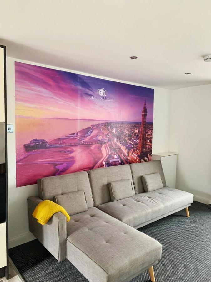 Blackpool Luxury Apartments ภายนอก รูปภาพ